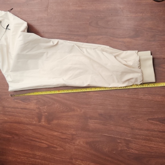 SP Essentials Jogger Pants Mens Size XXL Windbreaker Cream white - Picture 12 of 13